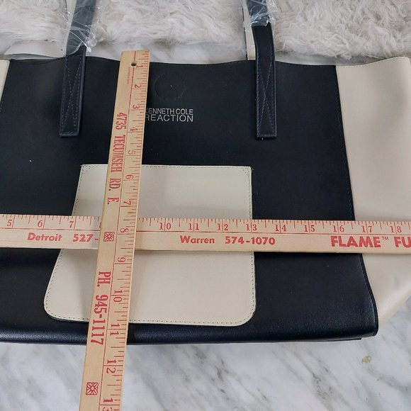 Kenneth Cole Recreation Women's Black and Cream Large  Tote - Picture 10 of 11